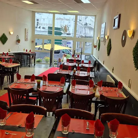 Hotel Saint Jean Baptiste