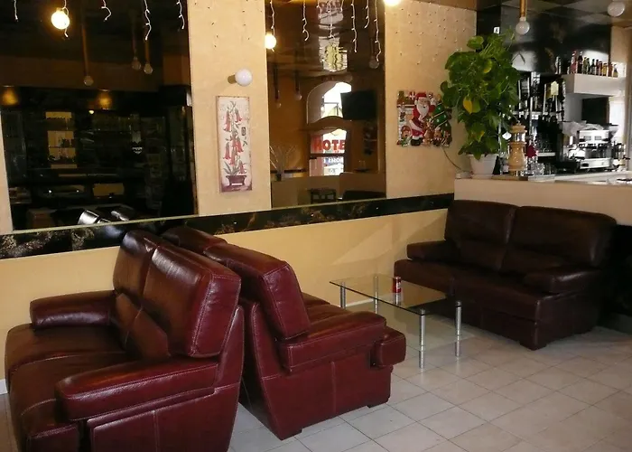 Hotel Saint Jean Baptiste 2*