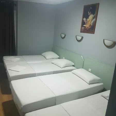 Saint Jean Baptiste 2* 루르드