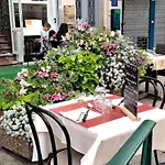 Hotel Saint Jean Baptiste Lourdes